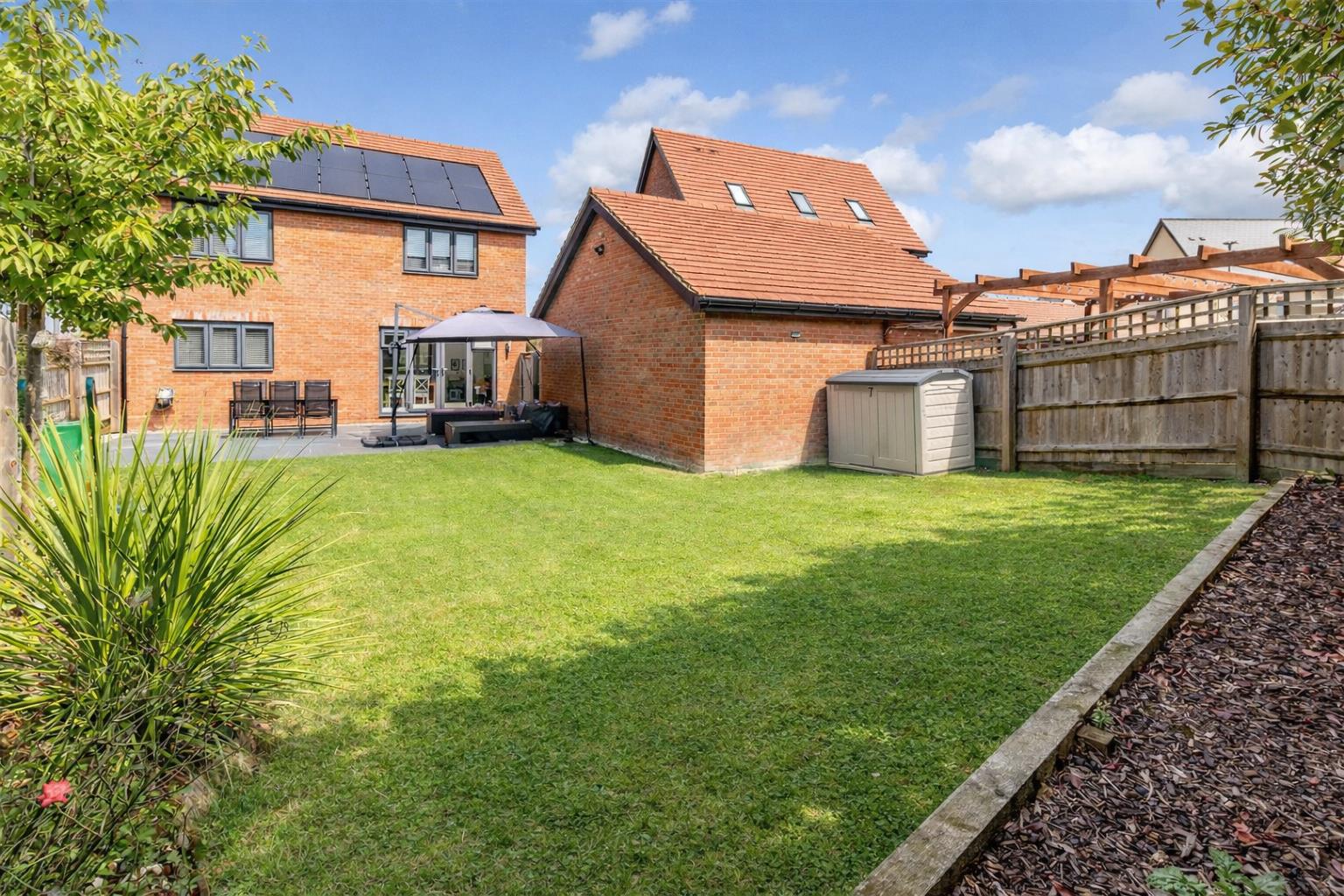 Friesland Avenue, Whitehouse, Milton Keynes